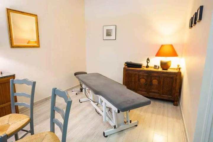Les consultations au Cabinet d’Ostéopathie de Jean Jacques BARDY se font sur rendez vous du lundi au samedi.